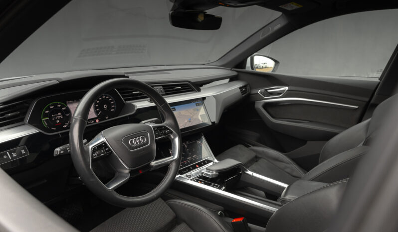 AUDI E-TRON SPORTBACK full