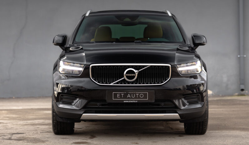 VOLVO XC40 full