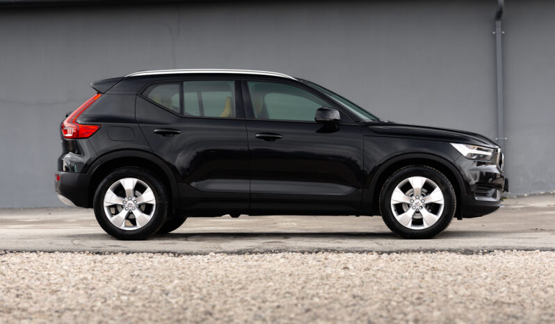 VOLVO XC40 full